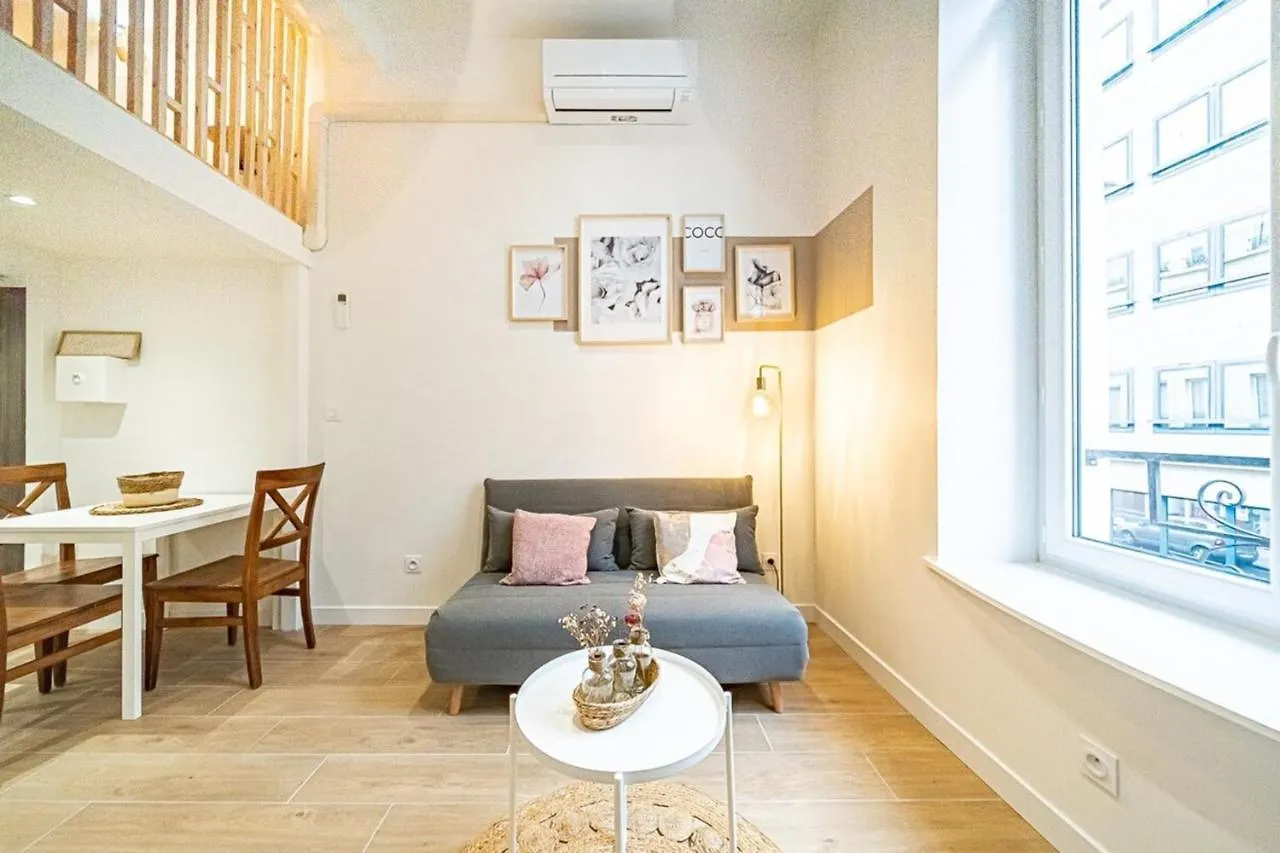 Apartment La Maison Charpennes-Appartement Magnolia 2 Pers Villeurbanne