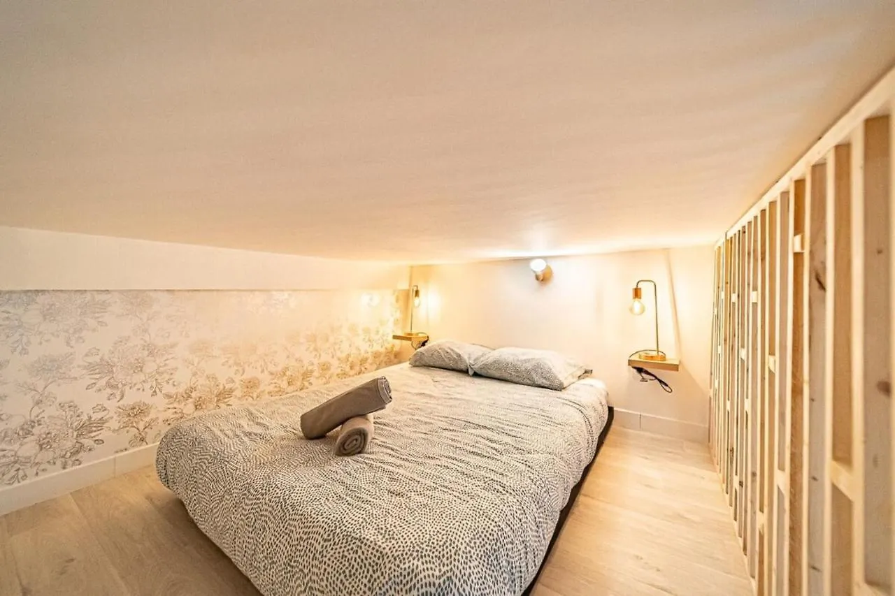 La Maison Charpennes-Appartement Magnolia 2 Pers Villeurbanne France